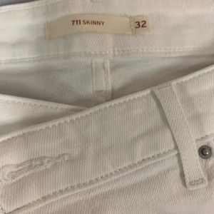 Levi’s 711 Skinny jeans